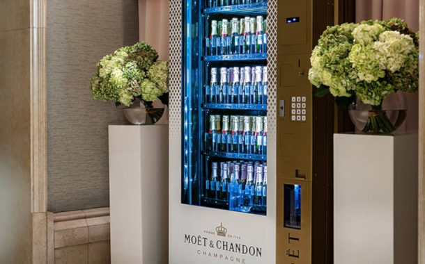 Отели Ritz-Carlton устанавливают вендинговые автоматы для продажи шампанского