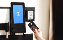 Бесконтактные терминалы интегрированы с телеметрическими контроллерами KiT Vending