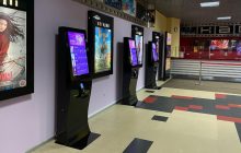 Автоматы по продаже билетов заработали в кинотеатрах «Кронверк Синема» и Zoom Cinema